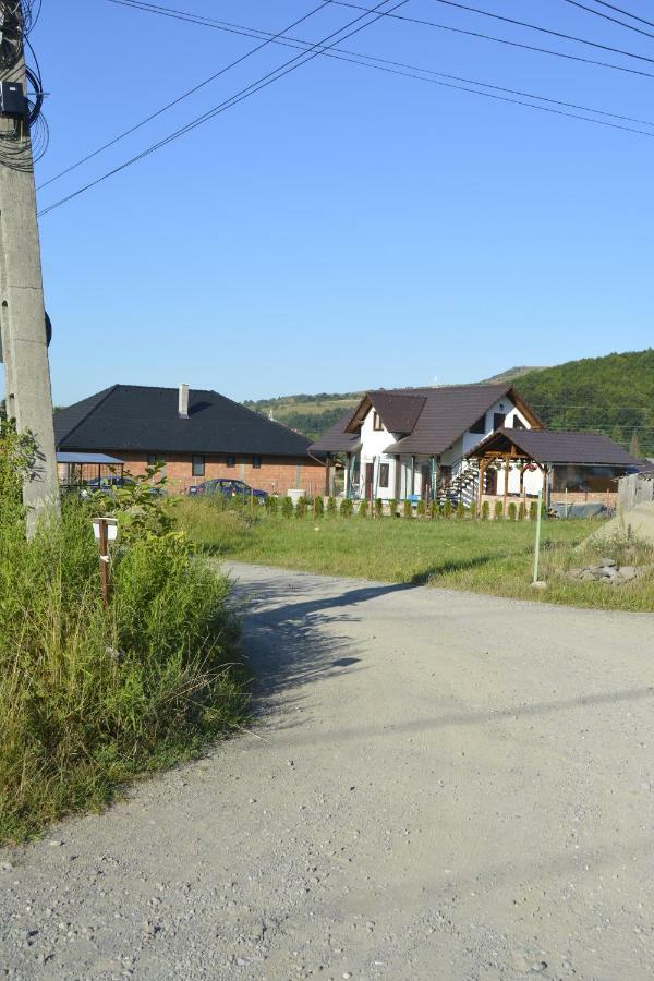 Hotel Casa Muskátli Vendégház Sovata Exterior foto